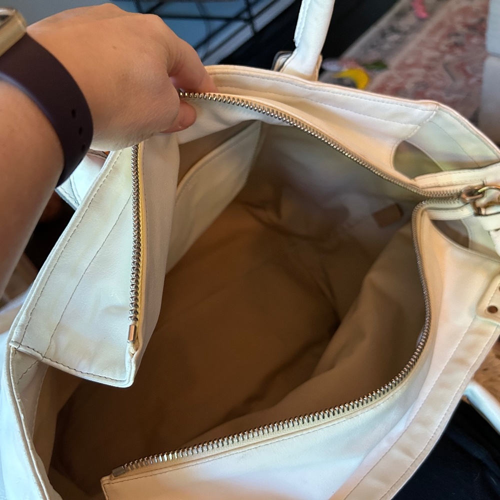 Chloe Eclipse Cream-colored Commuter Tote, Vintage - Picture 13 of 15